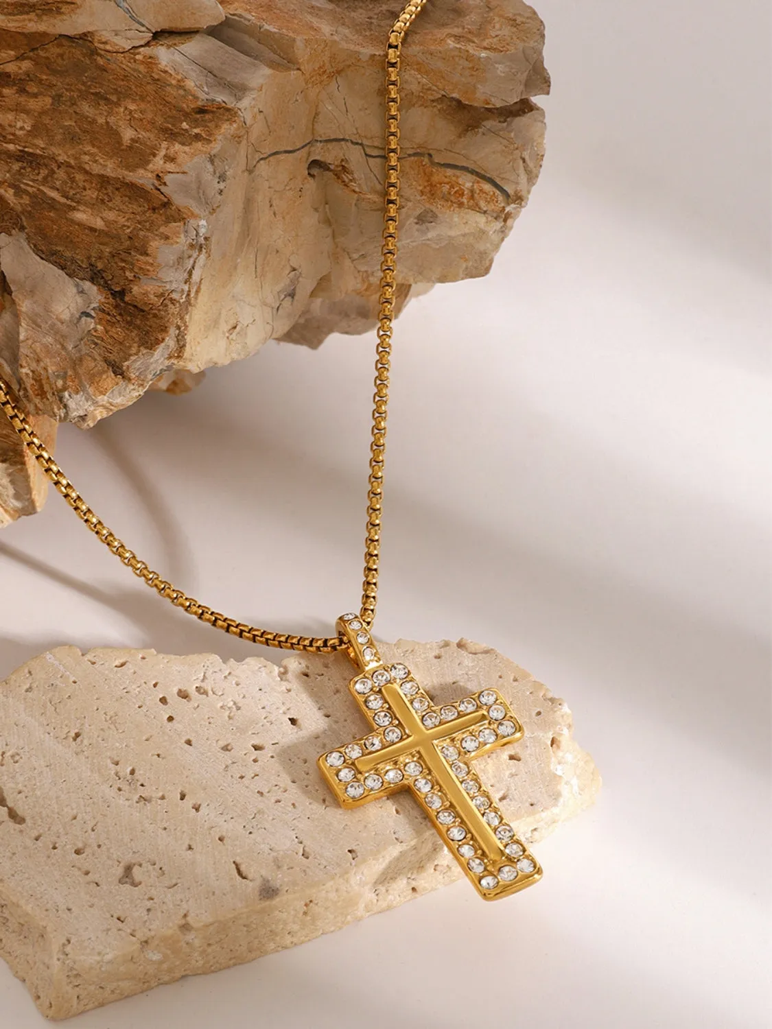 18K Gold-Plated Necklace Cross Inlaid Zircon Gold Women Chain Jewelry