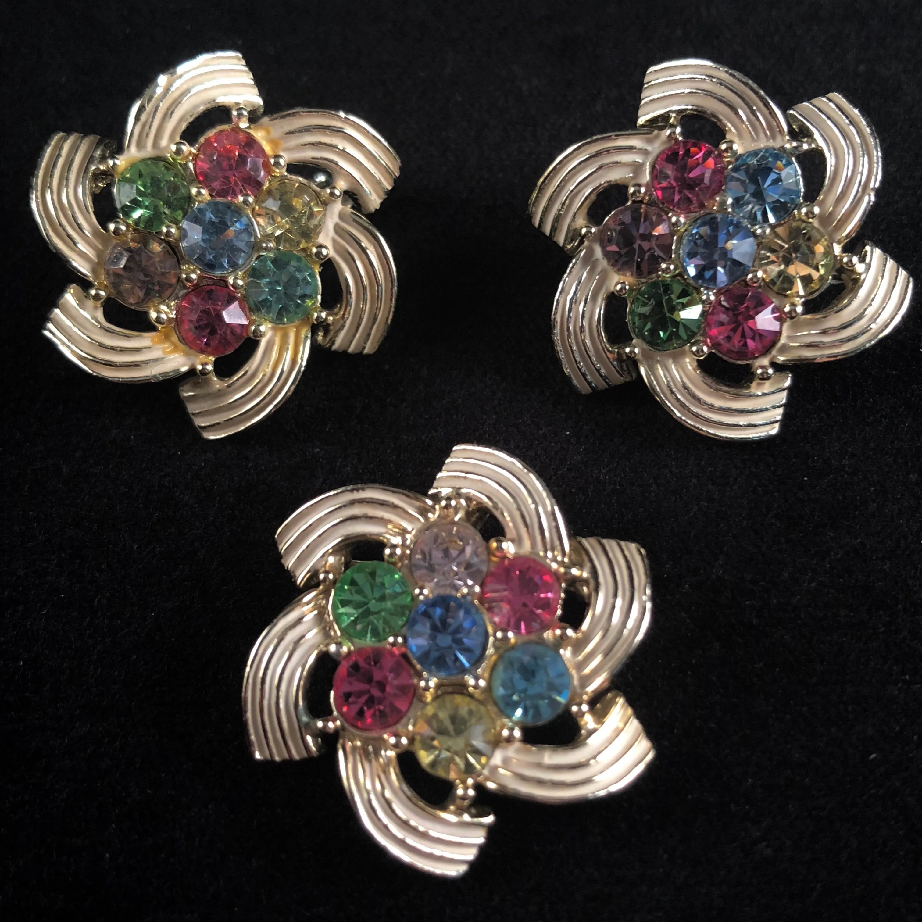 1960 Sarah Coventry Color Spray Brooch & Earrings