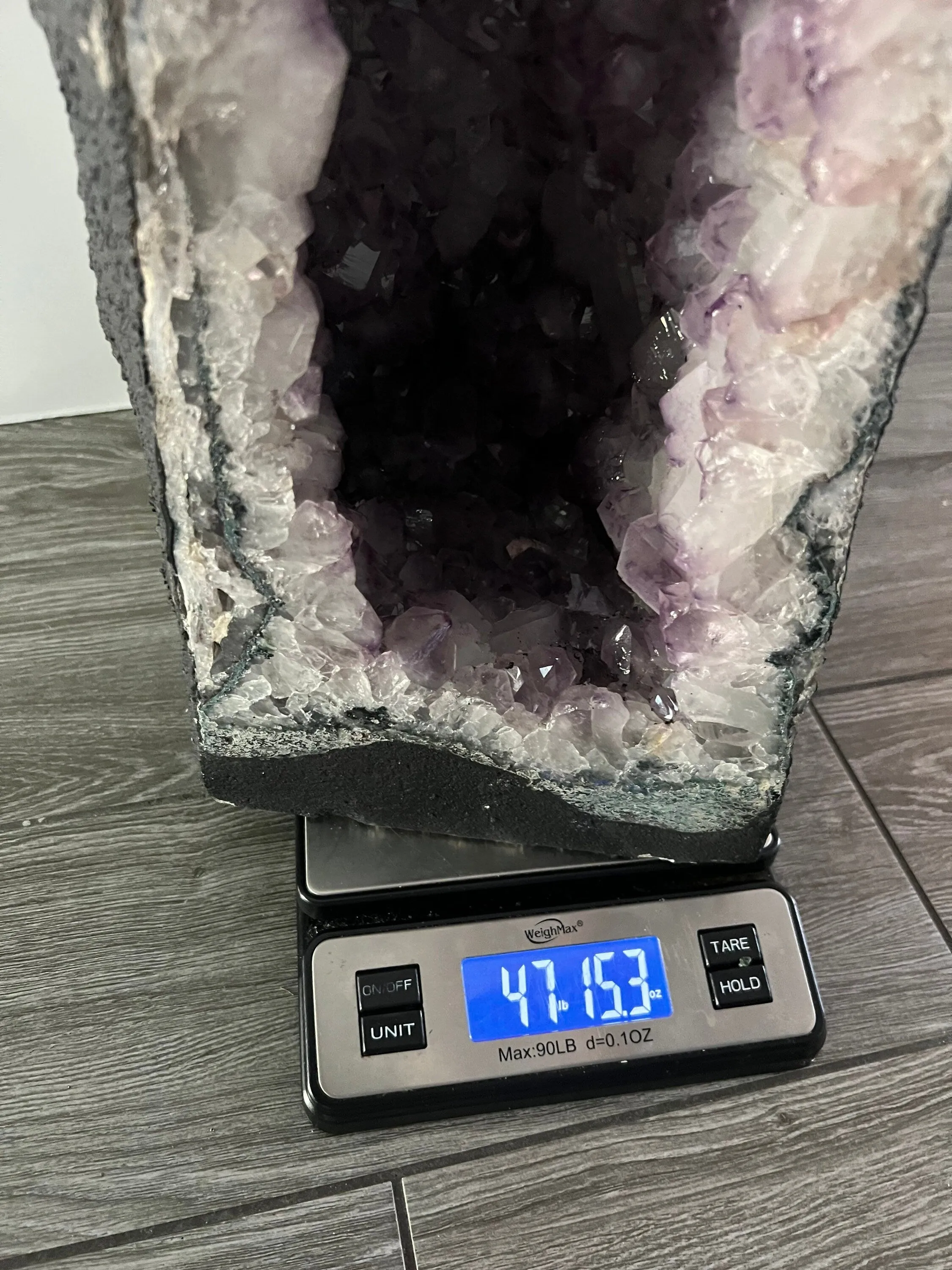 Amethyst cathedral geode 47 pounds.