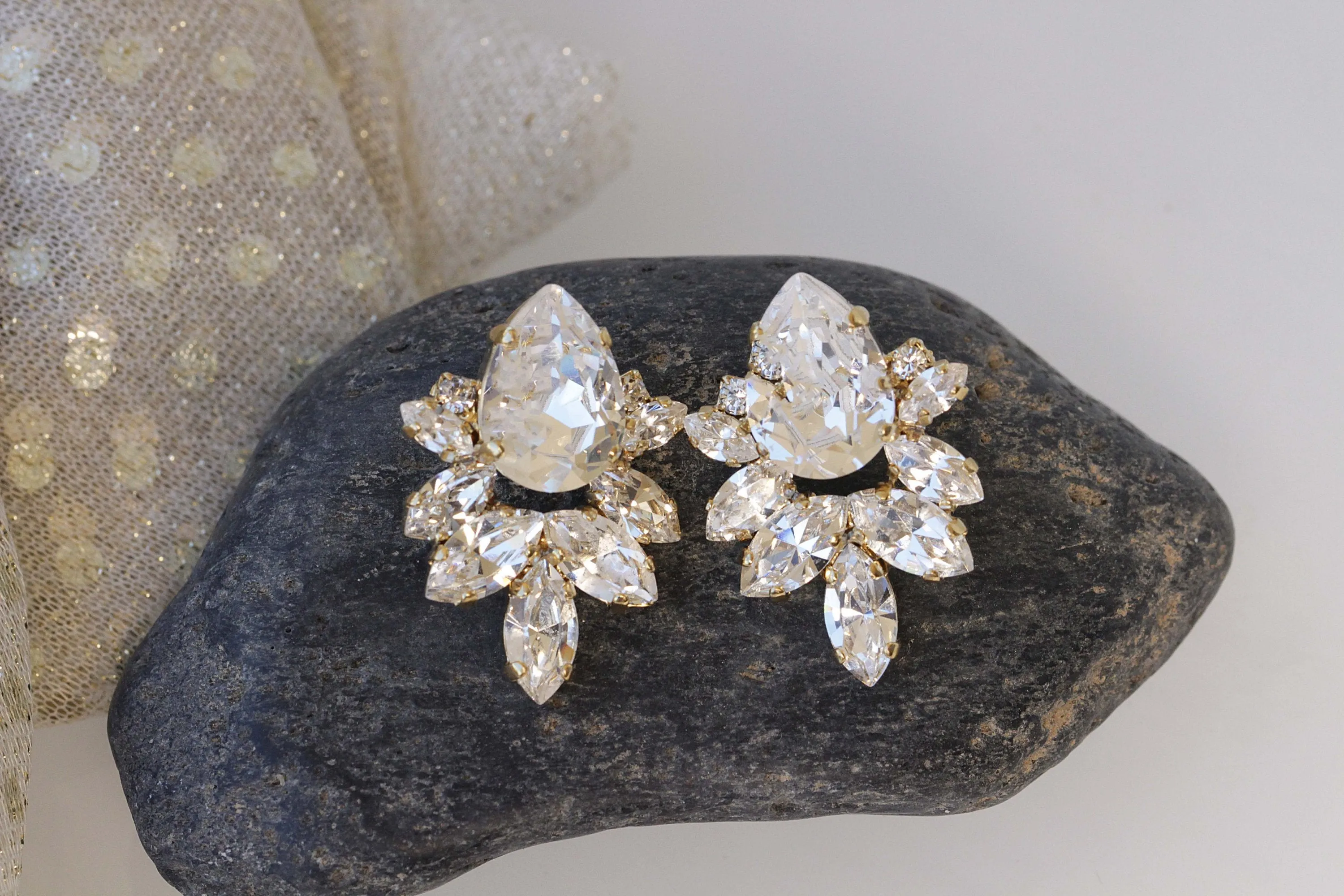 BRIDAL CRYSTAL STUDS