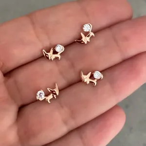 Foxy studs with clear zircon stones