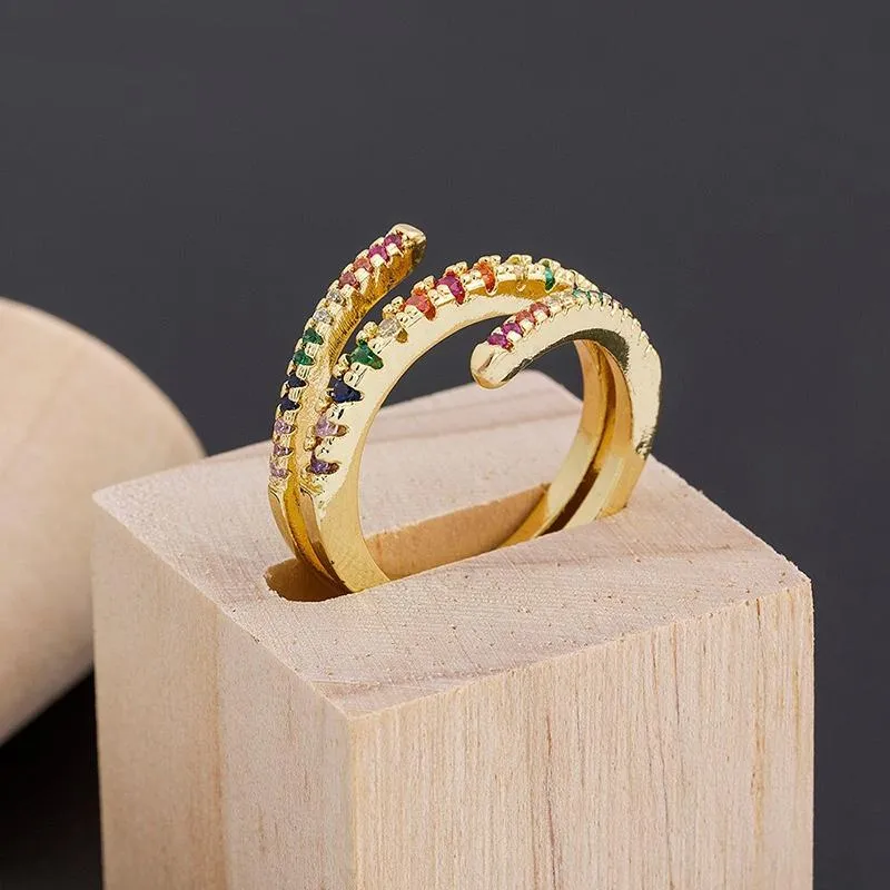 Luxurious Spiral Ring with Colorful Zircon