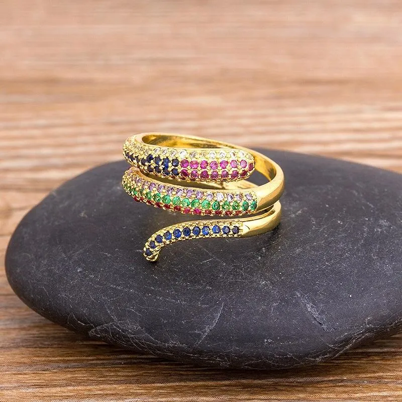 Luxurious Spiral Ring with Colorful Zircon