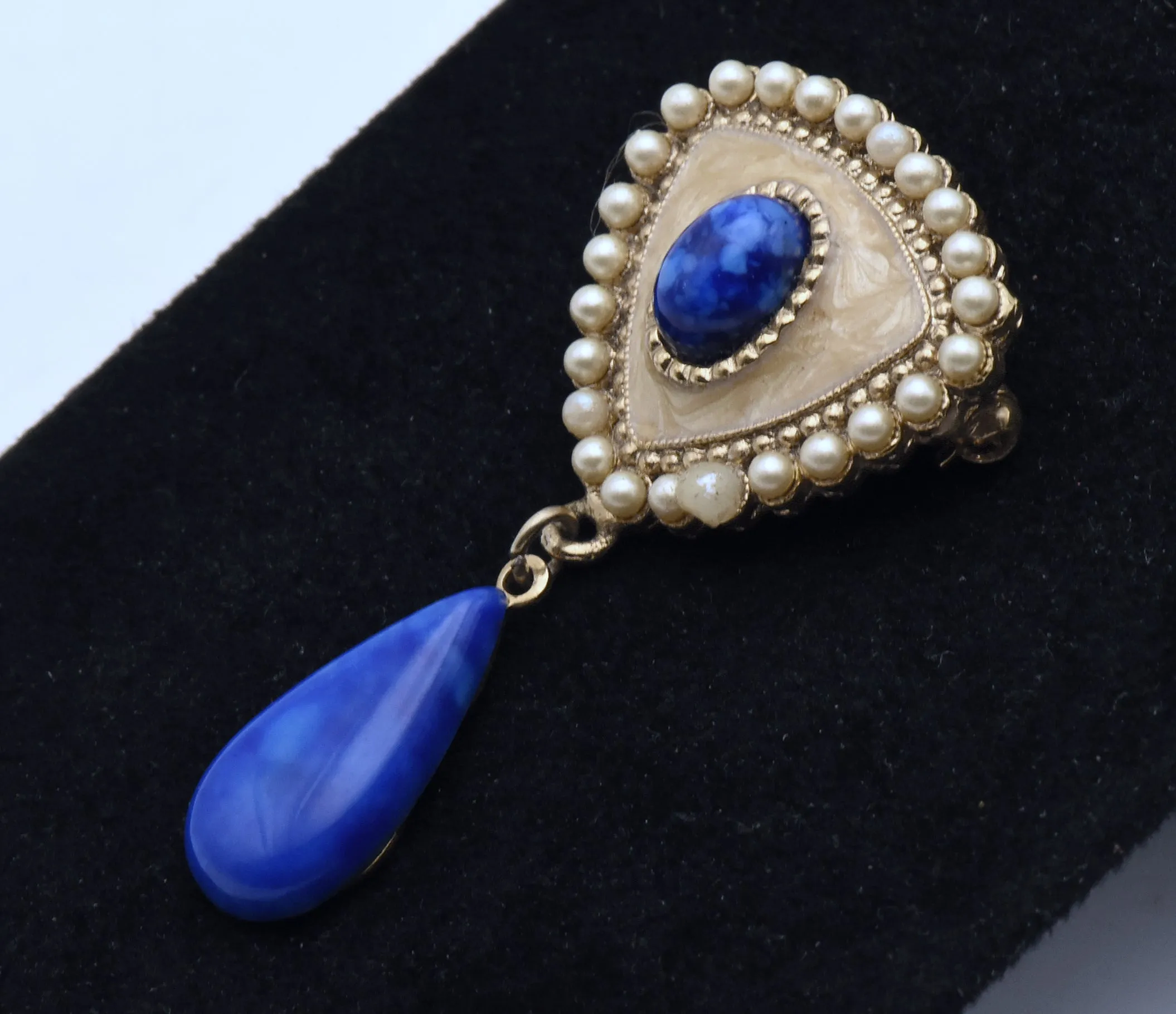 Vintage Gold Tone Faux Pearl and Imitation Blue Stone Brooch