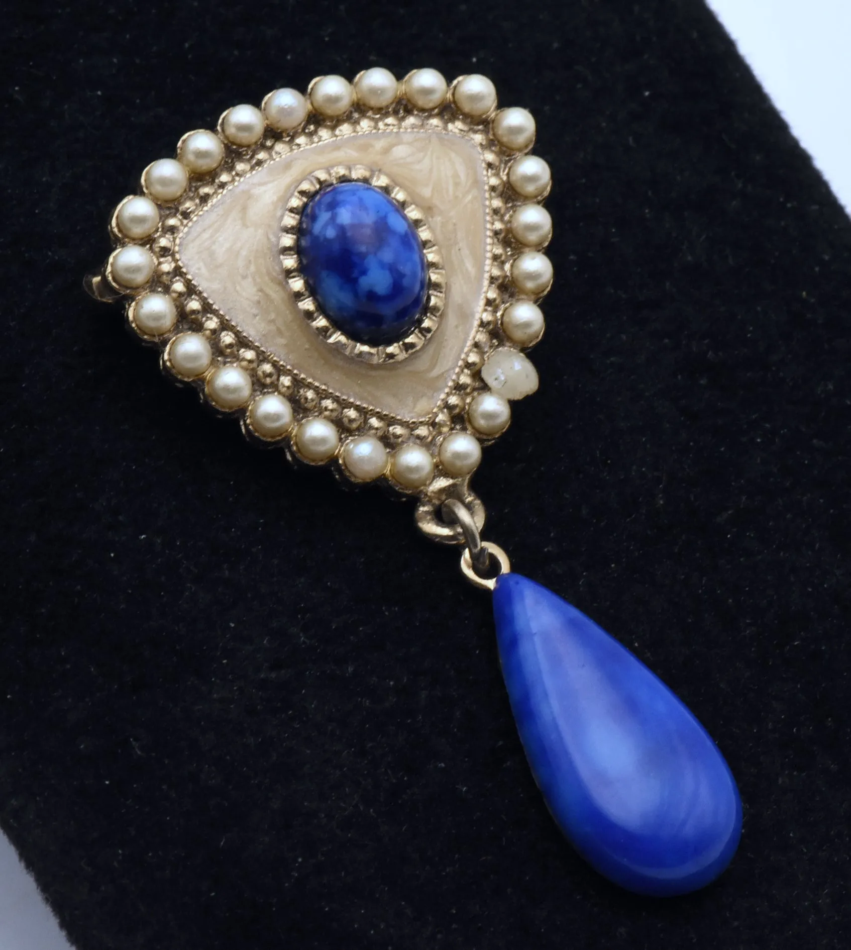 Vintage Gold Tone Faux Pearl and Imitation Blue Stone Brooch