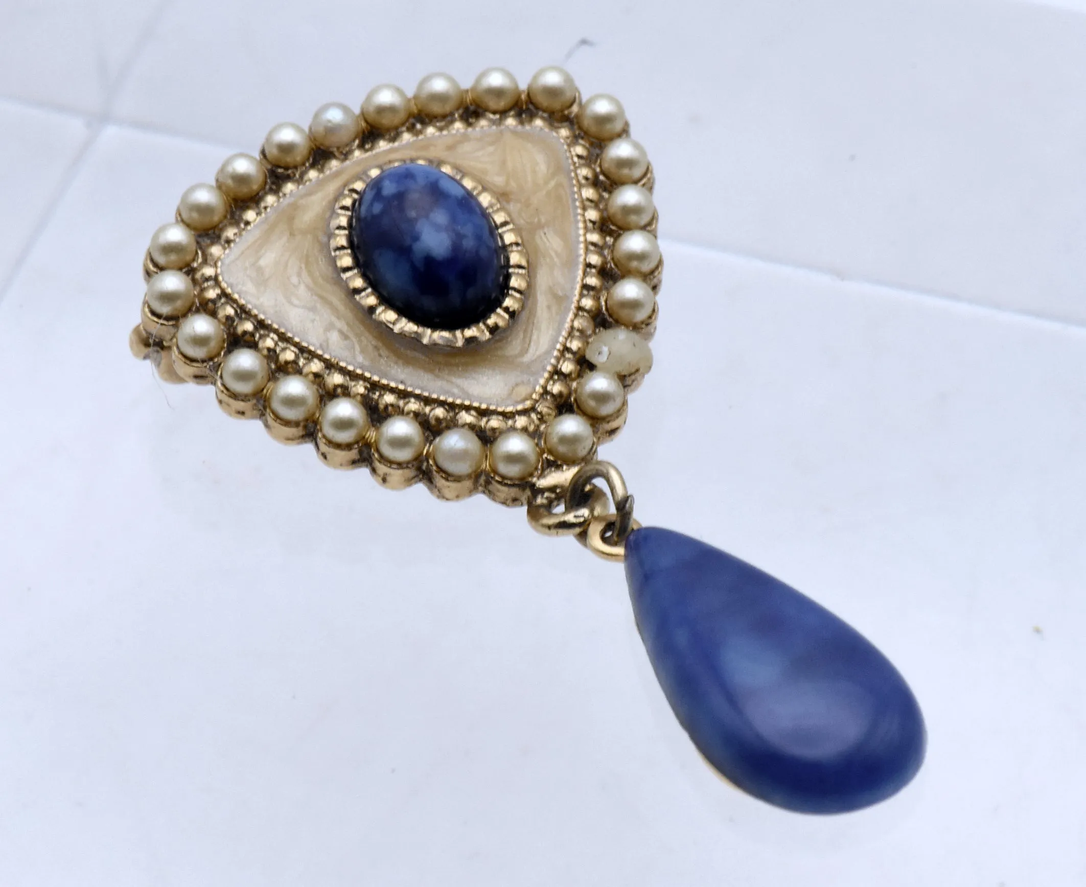 Vintage Gold Tone Faux Pearl and Imitation Blue Stone Brooch