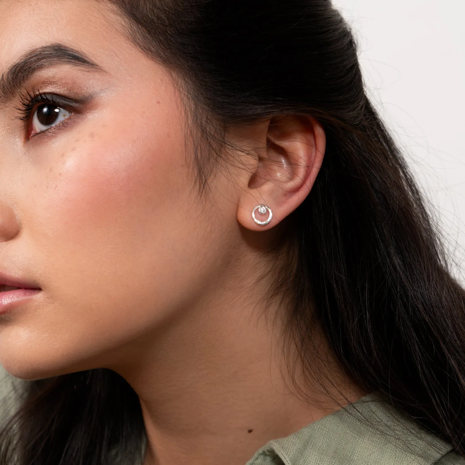 White Sapphire Circle Dewdrop Studs